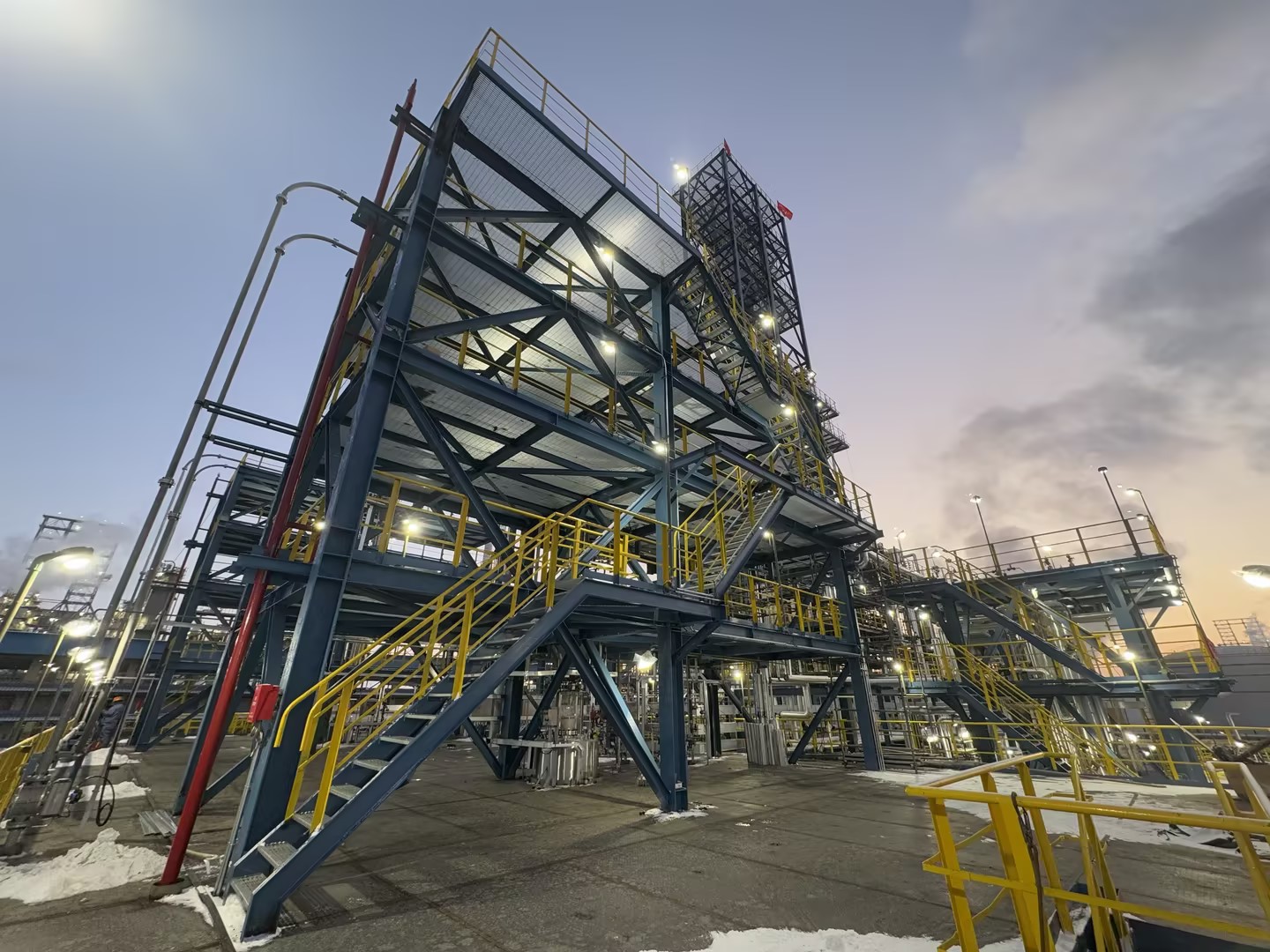 The Global First Waste Plastic Reverse Refining Solution for a Leading Petrochemical Enterprise in Beijing